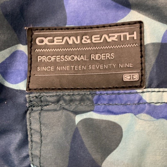 Ocean Earth NWOT Mens Lined Board Shorts, Camo, 2 Velcro Pockets, 1 Key Pocket - Picture 12 of 17